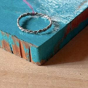 NAVAJO SILVER THIN TWISTED ROPE RING BAND sz 6.75.